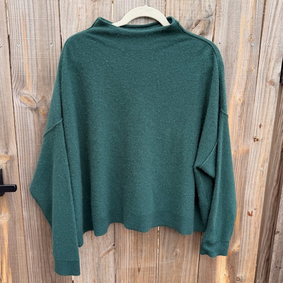 Pilcro Sweaters - Anthropologie Pilcro Alani 100% Cashmere Sweater Holly Green Size Large